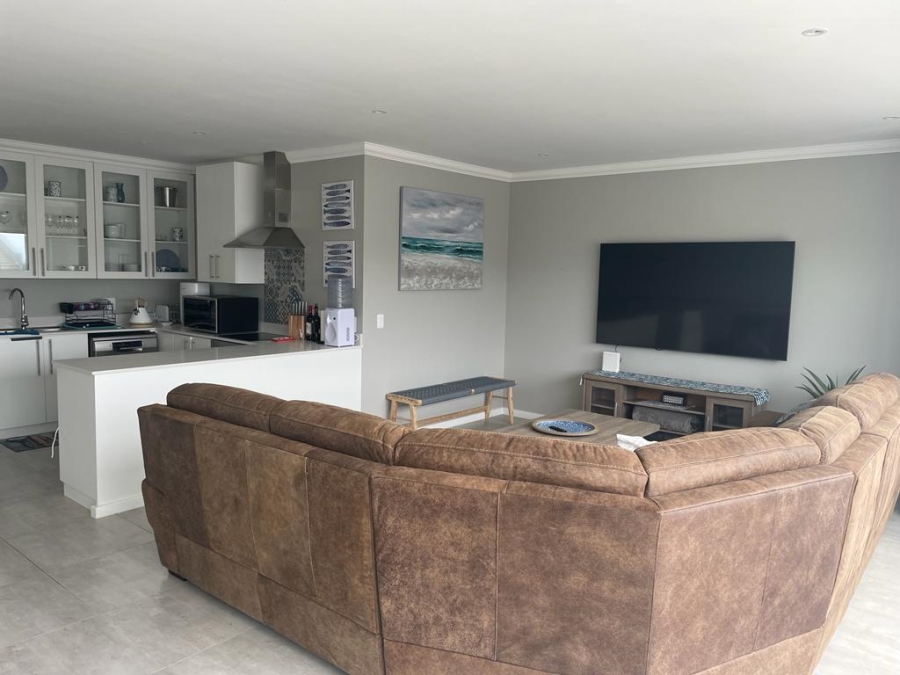 3 Bedroom Property for Sale in Pienaarstrand Western Cape